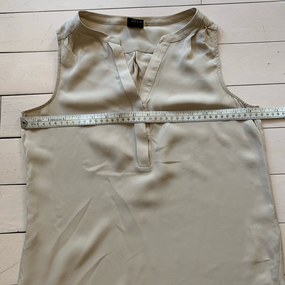 ECRU Sleeveless Silk V Neck Blouse Top V-neck - Picture 4 of 6